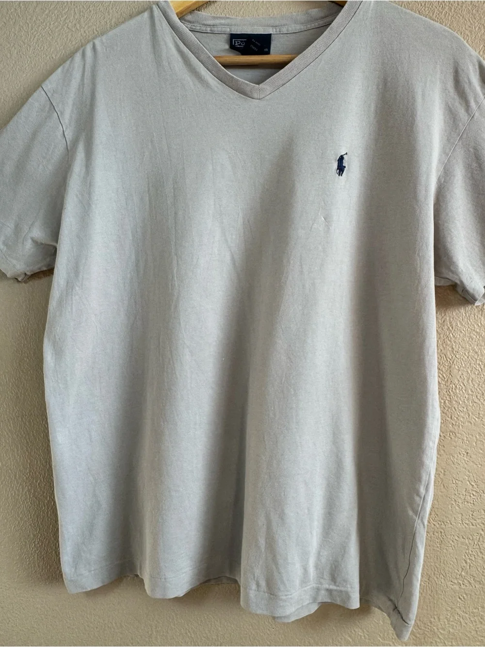Polo by Ralph Lauren Men’s Light Gray V-Neck Tee | Size Medium